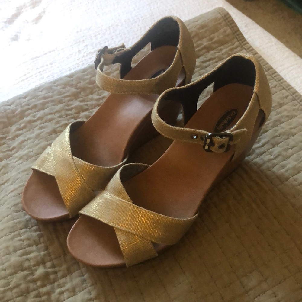 Dr. Scholl’s wedges